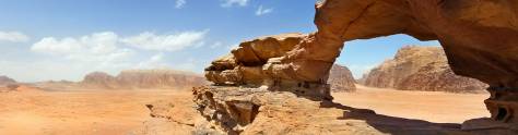 Изображение для скинали: Панорамный вид пустыни Вади Рам, Иордания